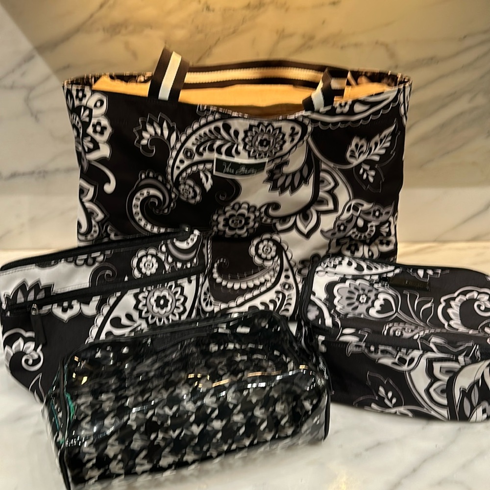 Vera Bradley Pool/Beach Bag Set